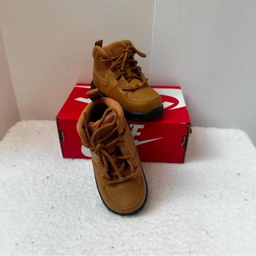 Baby Nike Brown Boots